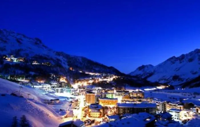 Casa Cervinia Circus