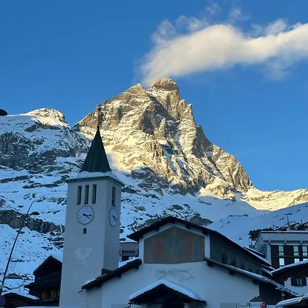 Casa Cervinia Circus アパート